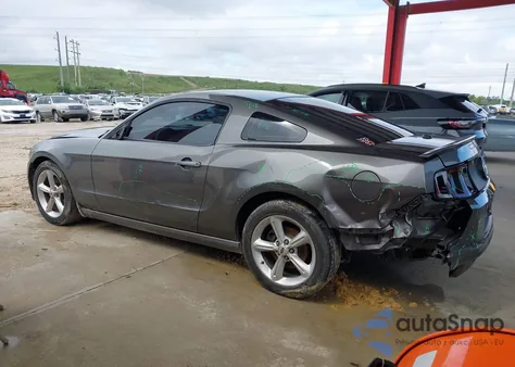2013 Ford Mustang V6 Premium from USA, damaged, VIN 1ZVBP8AM1D5260370